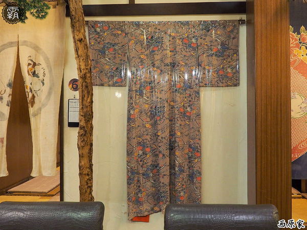 西原家備長炭串料理: 西原家備長炭串料理,備長炭高溫鎖住食材肉汁,獨特醬汁讓串燒更出色~