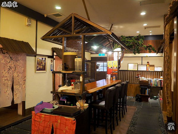 西原家備長炭串料理: 西原家備長炭串料理,備長炭高溫鎖住食材肉汁,獨特醬汁讓串燒更出色~