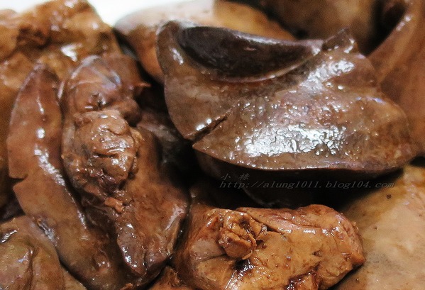 黎記冰糖醬鴨(屏東店)：眷村媽媽的好滋味        ..黎記冰糖醬鴨