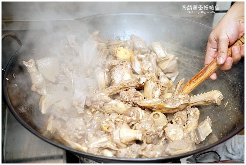 【台中美食】帝麟薑母鴨(沈)健行總店‧20餘年的冬季溫補美味!湯頭濃郁甘醇、餐點多元、價位平實!