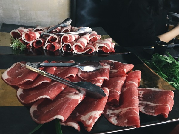 肉多多麻辣火鍋專賣店(松山南京店):肉多多麻辣火鍋專賣店|打卡就送prime級牛肉跟台灣產梅花豬(每桌不只一份)至12/31止|南京三民站1號|跨年夜鍋物首選 肉多多麻辣火鍋專賣店(松山南京店):肉多多麻辣火鍋專賣店|打卡就送prime級牛肉跟台灣產梅花豬(每桌不只一份)至12/31止|南京三民站1號|跨年夜鍋物首選