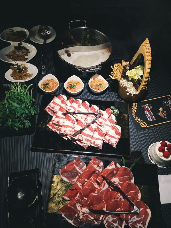 肉多多麻辣火鍋專賣店(松山南京店):肉多多麻辣火鍋專賣店|打卡就送prime級牛肉跟台灣產梅花豬(每桌不只一份)至12/31止|南京三民站1號|跨年夜鍋物首選 肉多多麻辣火鍋專賣店(松山南京店):肉多多麻辣火鍋專賣店|打卡就送prime級牛肉跟台灣產梅花豬(每桌不只一份)至12/31止|南京三民站1號|跨年夜鍋物首選