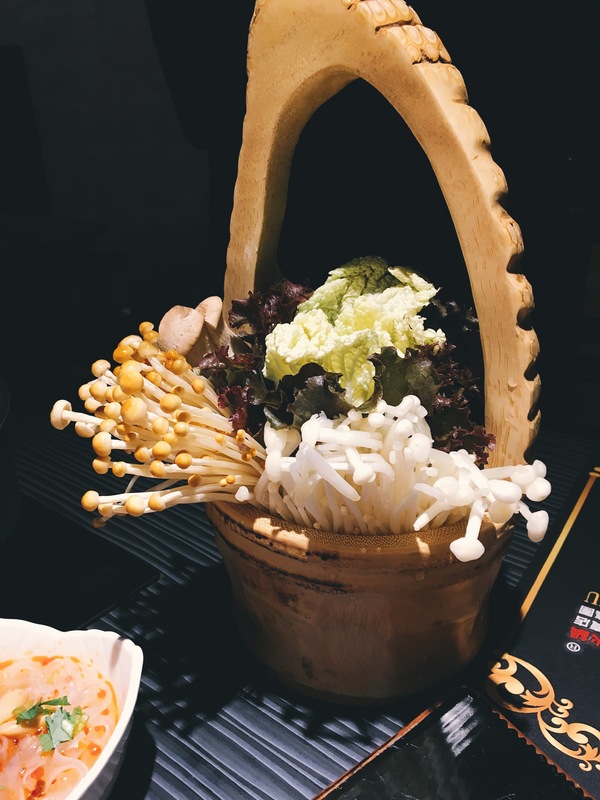 肉多多麻辣火鍋專賣店(松山南京店):肉多多麻辣火鍋專賣店|打卡就送prime級牛肉跟台灣產梅花豬(每桌不只一份)至12/31止|南京三民站1號|跨年夜鍋物首選 肉多多麻辣火鍋專賣店(松山南京店):肉多多麻辣火鍋專賣店|打卡就送prime級牛肉跟台灣產梅花豬(每桌不只一份)至12/31止|南京三民站1號|跨年夜鍋物首選