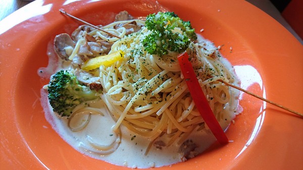 58咖啡行館：苗栗~58咖啡行館~溫馨舒適用餐環境~是朋友.情侶.家庭.親子聚會的不錯選擇~