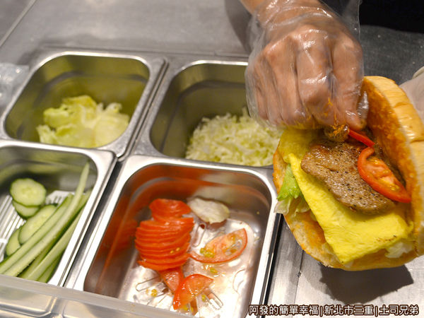 土司兄弟13-組合半月土司食材