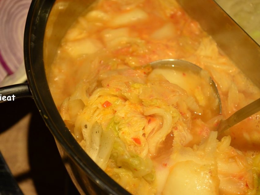 一個人不到八百元就能吃到精緻的龍蝦鴛鴦鍋，你心動了嗎？