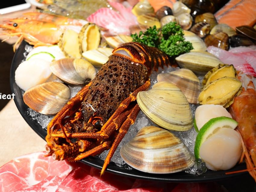 一個人不到八百元就能吃到精緻的龍蝦鴛鴦鍋，你心動了嗎？
