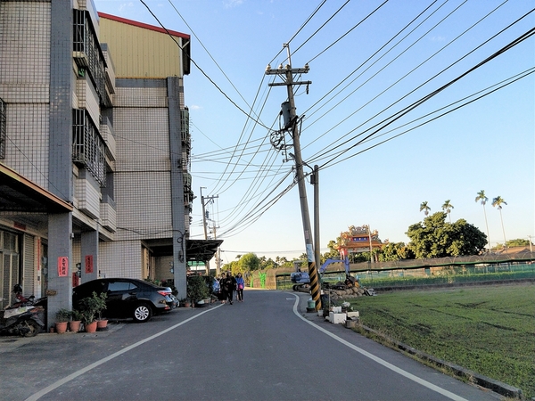 后里舊社天靈宮:【台中后里景點】舊社天靈宮~生動活潑五彩繽紛3D彩繪村,花卉博覽會的主題花現幸福互相呼應