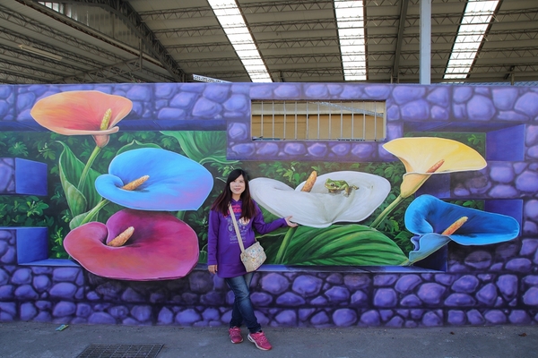 后里舊社天靈宮:【台中后里景點】舊社天靈宮~生動活潑五彩繽紛3D彩繪村,花卉博覽會的主題花現幸福互相呼應