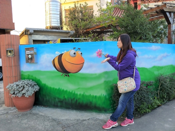 后里舊社天靈宮:【台中后里景點】舊社天靈宮~生動活潑五彩繽紛3D彩繪村,花卉博覽會的主題花現幸福互相呼應