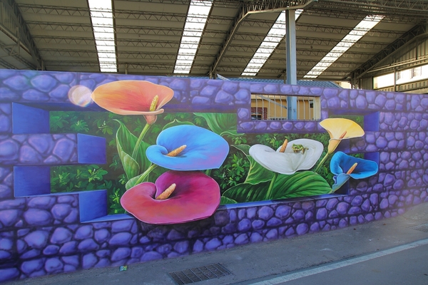 后里舊社天靈宮:【台中后里景點】舊社天靈宮~生動活潑五彩繽紛3D彩繪村,花卉博覽會的主題花現幸福互相呼應