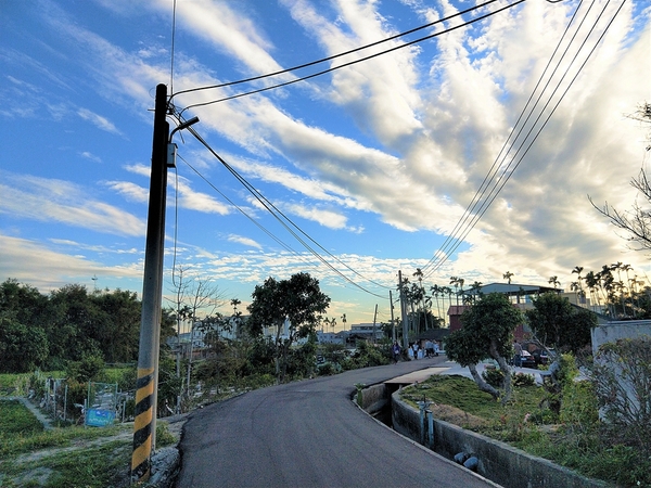 后里舊社天靈宮:【台中后里景點】舊社天靈宮~生動活潑五彩繽紛3D彩繪村,花卉博覽會的主題花現幸福互相呼應