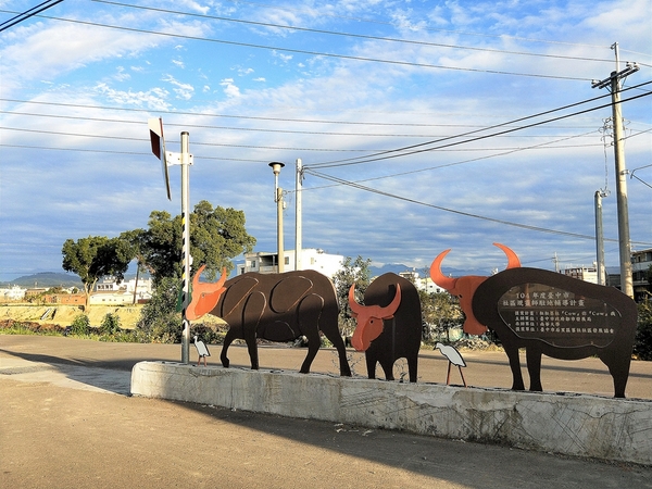 后里舊社天靈宮:【台中后里景點】舊社天靈宮~生動活潑五彩繽紛3D彩繪村,花卉博覽會的主題花現幸福互相呼應