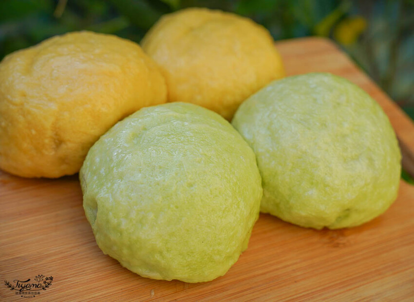 台南生煎包|草包生煎,天然黃配綠生煎包,現包現煎的好美味!!國華友愛新商圈美食 @緹雅瑪 美食旅遊趣