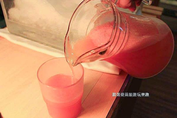 25463585_1637866222901258_303033523_n