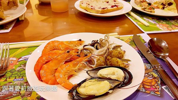 25488630_1637897436231470_525176043_n