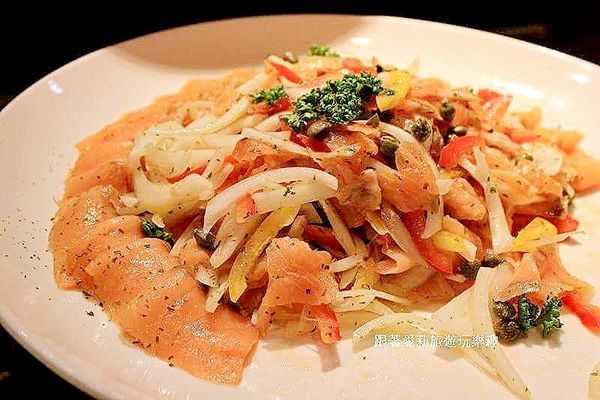 25497394_1637727272915153_1865190620_n