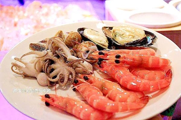 25360160_1633491100005437_910362362_n