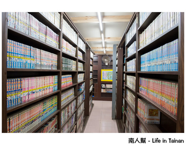 24H台南錦城崇會店:【台南休閒】二輪電影院|懷舊MTV|夜貓獨立包廂12小時只要300元|DVD.漫畫.小說.雜誌免費看到爽~24H台南錦城崇會店