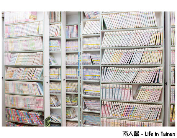 24H台南錦城崇會店:【台南休閒】二輪電影院|懷舊MTV|夜貓獨立包廂12小時只要300元|DVD.漫畫.小說.雜誌免費看到爽~24H台南錦城崇會店