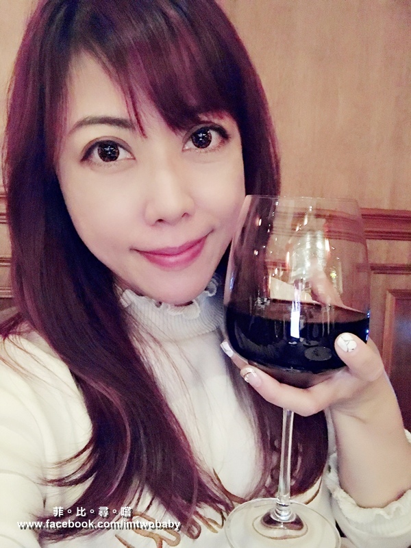 Duchamp Bistro&Cafe：Duchamp  Wine.Bistro.Cafe 杜象餐酒館 隱身在巷弄裡的浪漫異國料理 聖誕節限定-戰斧牛排尬海鮮部隊 視覺味覺雙享受！