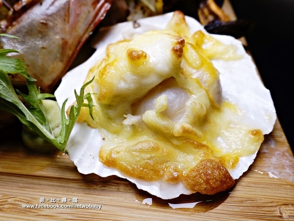 Duchamp Bistro&Cafe：Duchamp  Wine.Bistro.Cafe 杜象餐酒館 隱身在巷弄裡的浪漫異國料理 聖誕節限定-戰斧牛排尬海鮮部隊 視覺味覺雙享受！