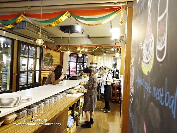 Duchamp Bistro&Cafe：Duchamp  Wine.Bistro.Cafe 杜象餐酒館 隱身在巷弄裡的浪漫異國料理 聖誕節限定-戰斧牛排尬海鮮部隊 視覺味覺雙享受！