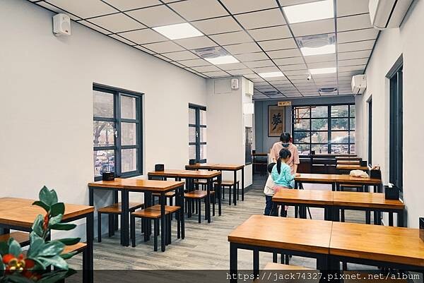 {台中美食}台中市區美食:「麵粉遇到水」,低調到不行的美味麵