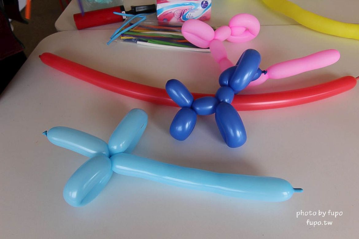 就是要玩！全台最高巨型扭蛋機~2018淡水蛋蛋嘉年華：多款彩色貨櫃進駐,可愛市集,沙堆.球池.扮家家酒組合.DIY,交通,票價,停車場,路線,一日遊