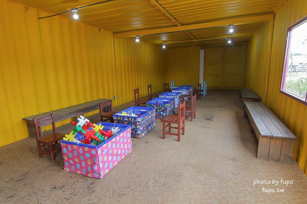 就是要玩！全台最高巨型扭蛋機~2018淡水蛋蛋嘉年華：多款彩色貨櫃進駐,可愛市集,沙堆.球池.扮家家酒組合.DIY,交通,票價,停車場,路線,一日遊