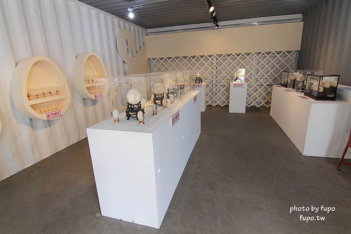 就是要玩！全台最高巨型扭蛋機~2018淡水蛋蛋嘉年華：多款彩色貨櫃進駐,可愛市集,沙堆.球池.扮家家酒組合.DIY,交通,票價,停車場,路線,一日遊