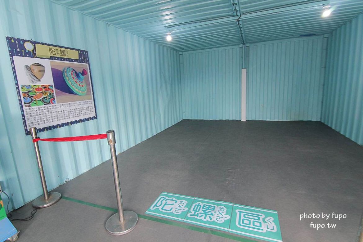 就是要玩！全台最高巨型扭蛋機~2018淡水蛋蛋嘉年華：多款彩色貨櫃進駐,可愛市集,沙堆.球池.扮家家酒組合.DIY,交通,票價,停車場,路線,一日遊