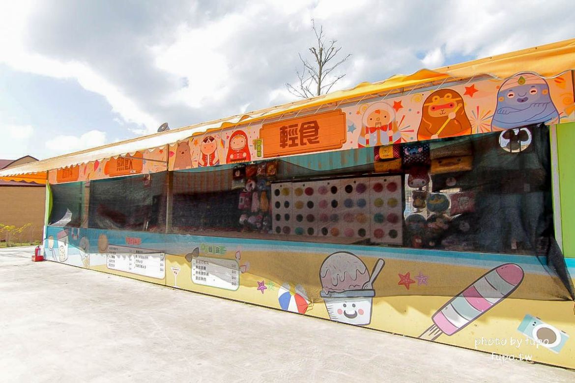 就是要玩！全台最高巨型扭蛋機~2018淡水蛋蛋嘉年華：多款彩色貨櫃進駐,可愛市集,沙堆.球池.扮家家酒組合.DIY,交通,票價,停車場,路線,一日遊
