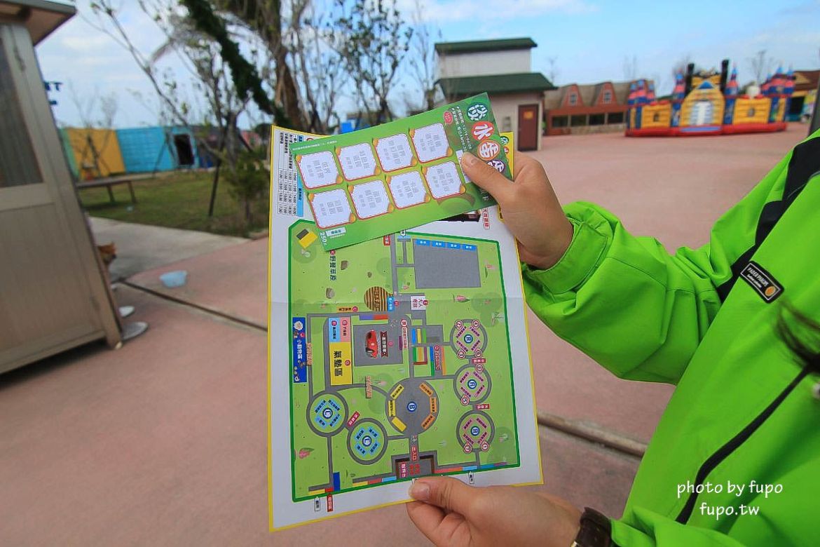 就是要玩！全台最高巨型扭蛋機~2018淡水蛋蛋嘉年華：多款彩色貨櫃進駐,可愛市集,沙堆.球池.扮家家酒組合.DIY,交通,票價,停車場,路線,一日遊