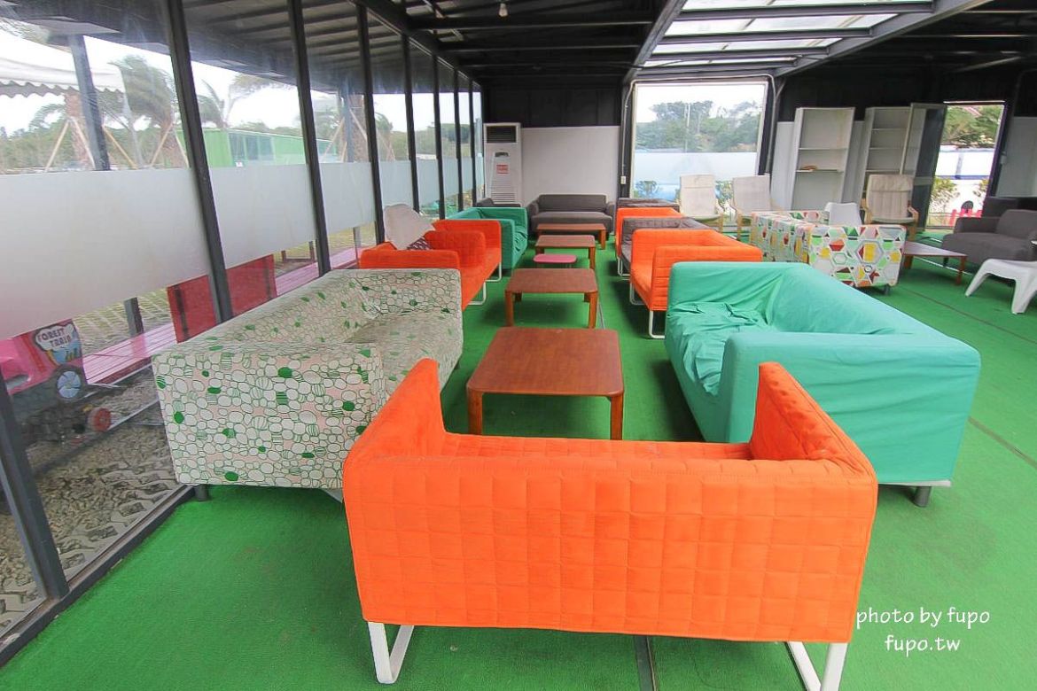 就是要玩！全台最高巨型扭蛋機~2018淡水蛋蛋嘉年華：多款彩色貨櫃進駐,可愛市集,沙堆.球池.扮家家酒組合.DIY,交通,票價,停車場,路線,一日遊