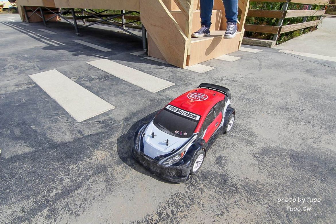 就是要玩！全台最高巨型扭蛋機~2018淡水蛋蛋嘉年華：多款彩色貨櫃進駐,可愛市集,沙堆.球池.扮家家酒組合.DIY,交通,票價,停車場,路線,一日遊