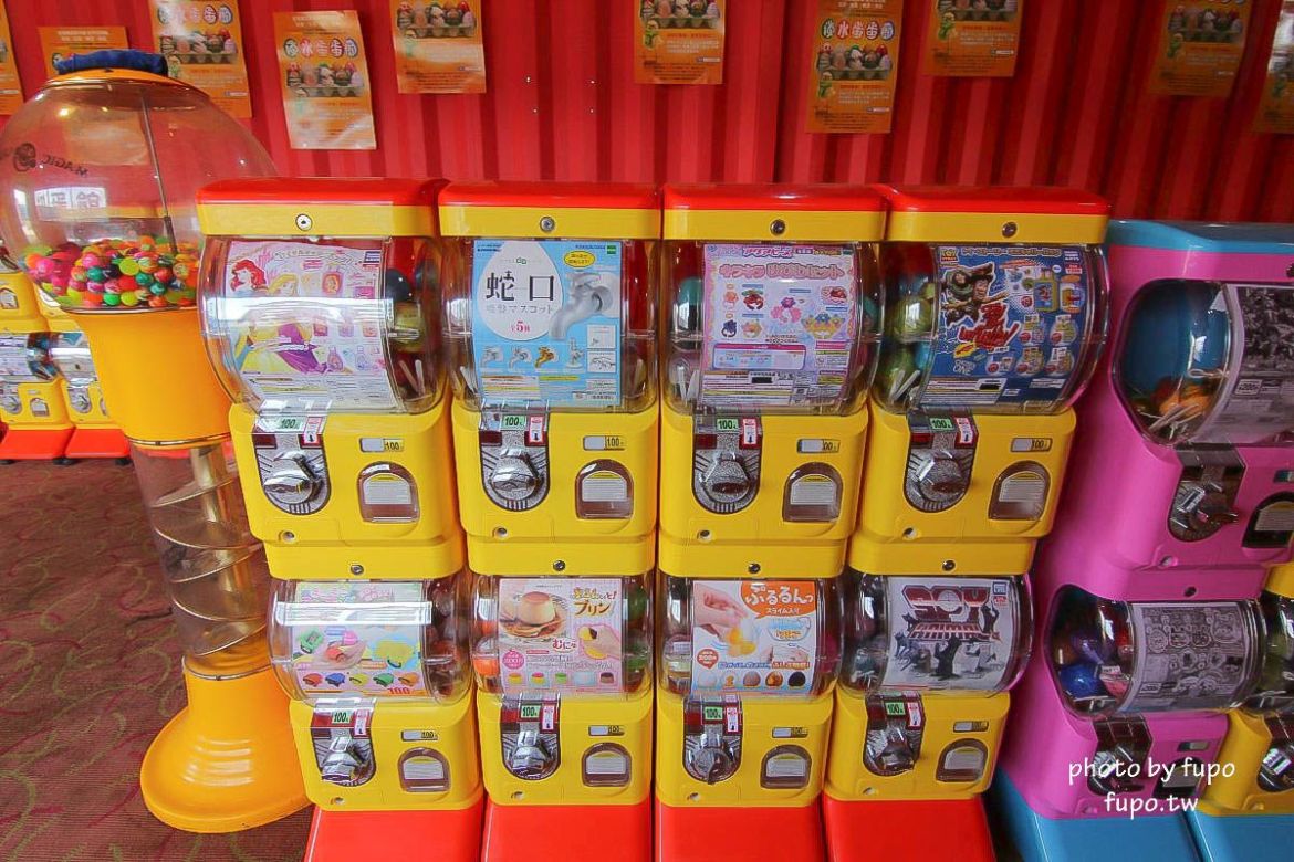 就是要玩！全台最高巨型扭蛋機~2018淡水蛋蛋嘉年華：多款彩色貨櫃進駐,可愛市集,沙堆.球池.扮家家酒組合.DIY,交通,票價,停車場,路線,一日遊