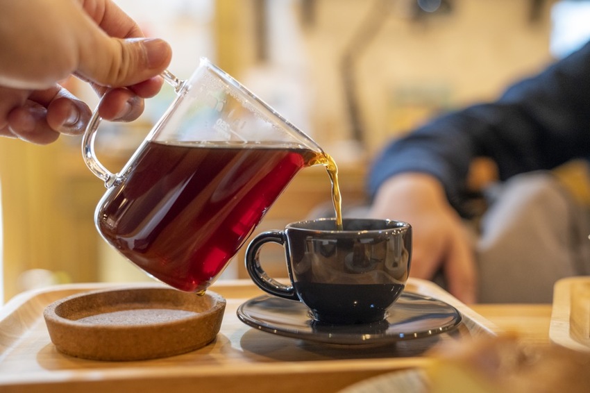 大溪咖啡廳 草店尾事務所｜ 穿梭和平老街感受大溪古城時光 老宅賦予溫暖氣息 任自沈浸迷人單品咖啡中 · 算命的說我很愛吃