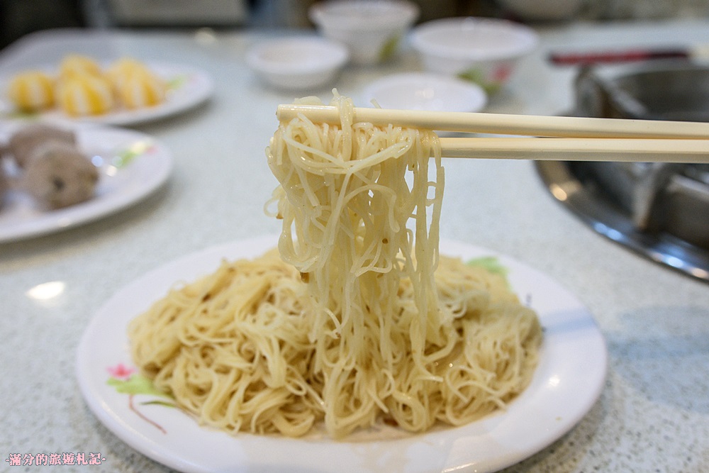 新竹竹北火鍋》山林薑母鴨(竹北店) 薑母雞/烏蔘雞/蒜頭雞 鴛鴦組合澎湃上桌 讓你溫暖整個冬季 - 滿分的旅遊札記