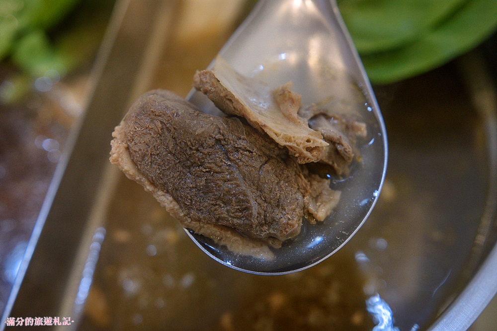 新竹竹北火鍋》山林薑母鴨(竹北店) 薑母雞/烏蔘雞/蒜頭雞 鴛鴦組合澎湃上桌 讓你溫暖整個冬季 - 滿分的旅遊札記