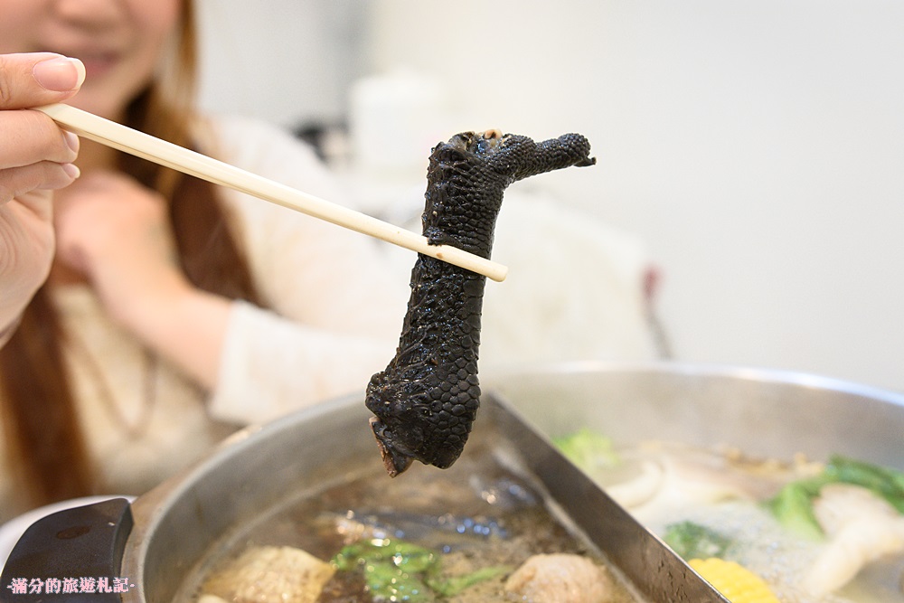 新竹竹北火鍋》山林薑母鴨(竹北店) 薑母雞/烏蔘雞/蒜頭雞 鴛鴦組合澎湃上桌 讓你溫暖整個冬季 - 滿分的旅遊札記