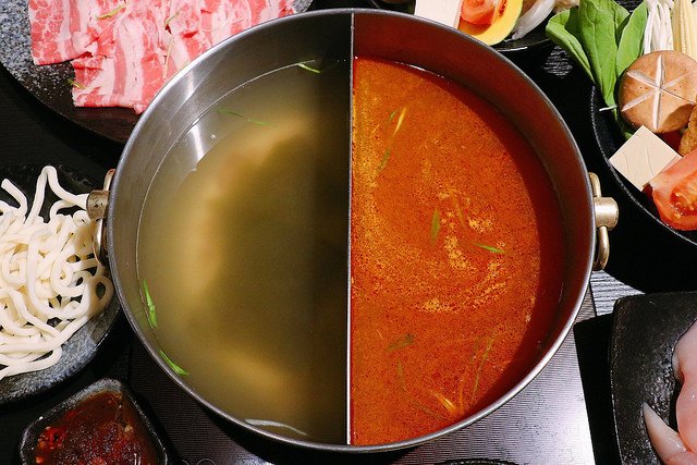 42567752-F49F-42A9-8FF3-68CB9CB5A352