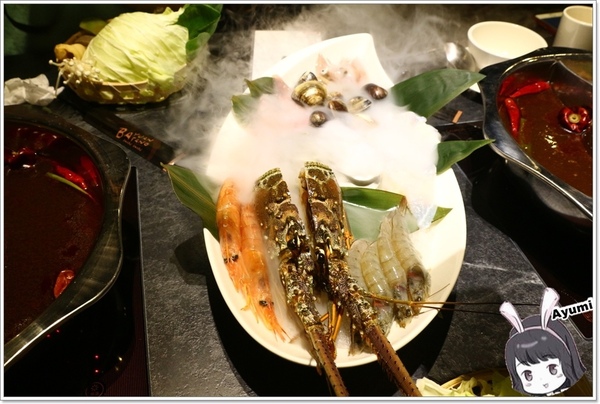 捌圓堂和牛龍蝦帝王蟹鍋物專賣店-天母新光店：[食記]►台北士林區◄12/15盛大新開幕、網路紅人跟藝人一起嗑鍋之捌圓堂和牛龍蝦帝王蟹鍋物專賣店-天母新光店