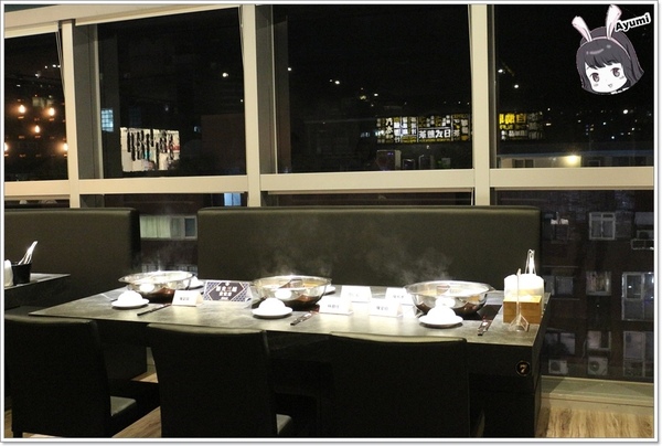 捌圓堂和牛龍蝦帝王蟹鍋物專賣店-天母新光店：[食記]►台北士林區◄12/15盛大新開幕、網路紅人跟藝人一起嗑鍋之捌圓堂和牛龍蝦帝王蟹鍋物專賣店-天母新光店