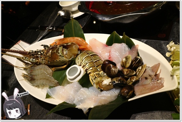 捌圓堂和牛龍蝦帝王蟹鍋物專賣店-天母新光店：[食記]►台北士林區◄12/15盛大新開幕、網路紅人跟藝人一起嗑鍋之捌圓堂和牛龍蝦帝王蟹鍋物專賣店-天母新光店