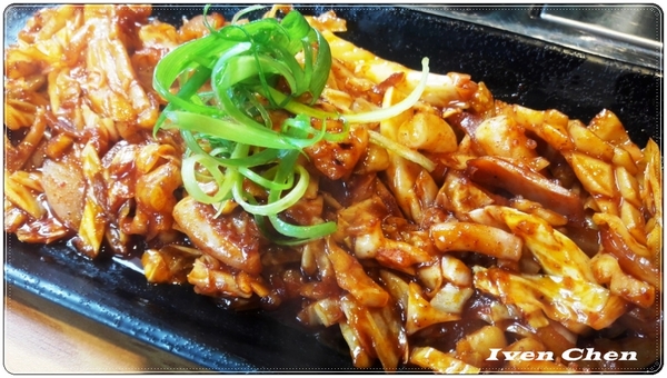 啾哇嘿喲-韓式烤肉專門店-臺中逢甲1號店：《逢甲夜市韓式烤肉吃到飽》CP值高\豪華豐富澎湃的烤肉-盡在『啾哇嘿喲 韓式烤肉專門店-臺中逢甲1號店』