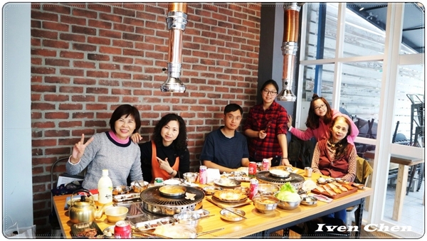 啾哇嘿喲-韓式烤肉專門店-臺中逢甲1號店：《逢甲夜市韓式烤肉吃到飽》CP值高\豪華豐富澎湃的烤肉-盡在『啾哇嘿喲 韓式烤肉專門店-臺中逢甲1號店』