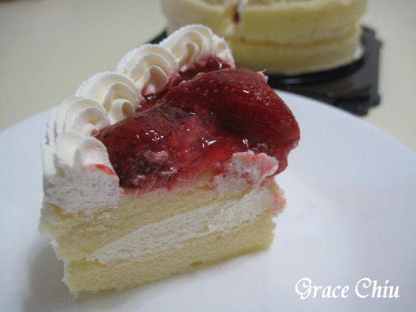 全聯甜點 草莓卡士達蛋糕