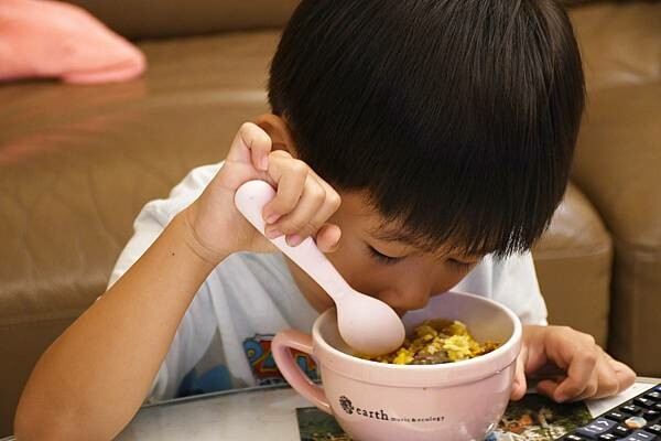 全聯購物經驗分享【牛頭牌咖哩炒醬】解救下課後飢餓的小孩、打造快樂的煮婦媽咪！