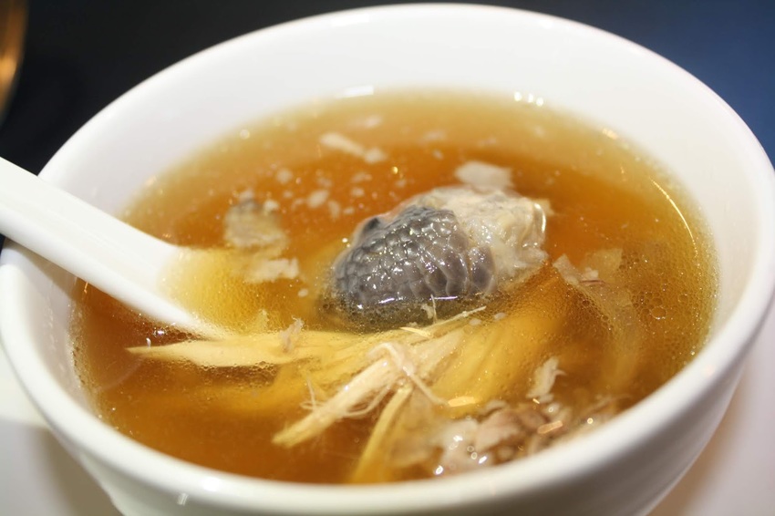 【萬華美食】格萊天漾大飯店 Great-Skyview:初二團圓宴,豐盛桌菜加果汁無限暢飲#捷運龍山寺美食#台北除夕圍爐餐廳2020